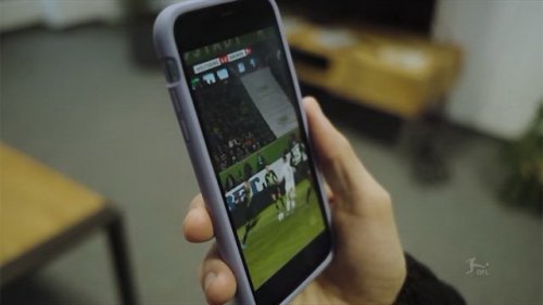 В Германии протестировали трансляцию футбола в вертикальном формате 9:16 В Германии протестировали трансляцию футбола в вертикальном формате 9:16