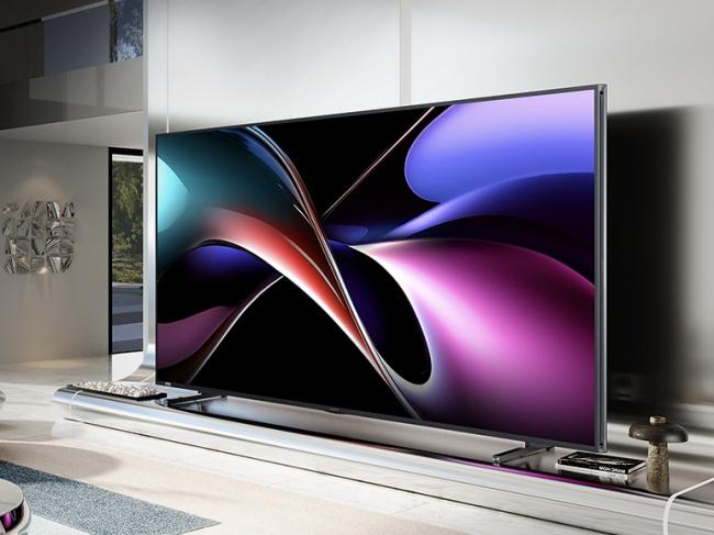Когда размер имеет значение. Hisense представила телевизор-гигант 116UX