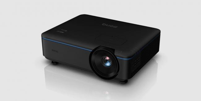 BenQ представила ультракороткофокусный лазерный проектор LU895UST — компактный, яркий и без лишних сантиметров