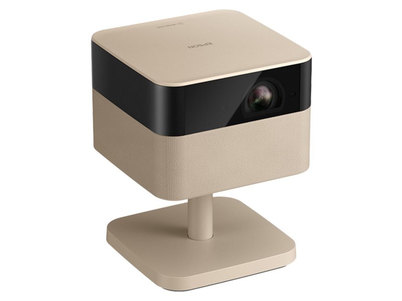 Epson EF-51: представлен новый 4K-проектор с функцией лампы и умной подсветкой