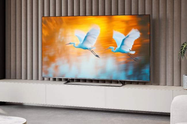 Sharp представила серию Aquos MiniLED JP7000 — компактных гигантов на каждый день