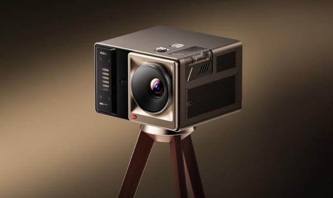 Hisense представила новый лазерный проектор Vidda C5 Boundless Master, который окрестила «подарком для киноманов»